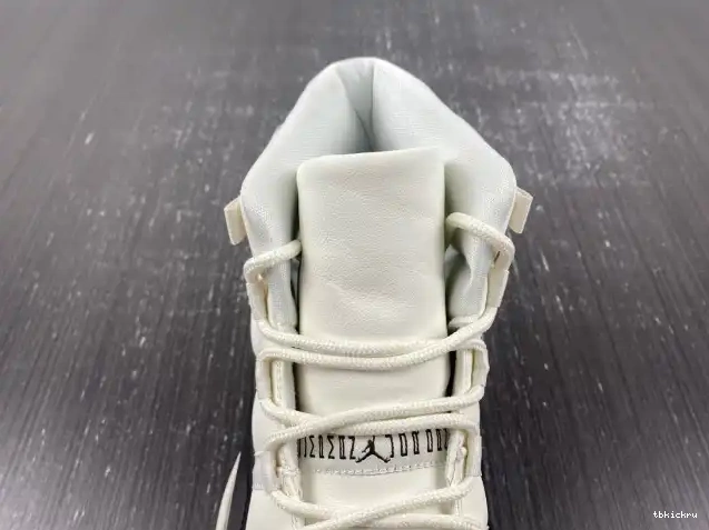Cheap TBkick 11 Air Jordan WMNS Neapolitan AR0715-101 0527